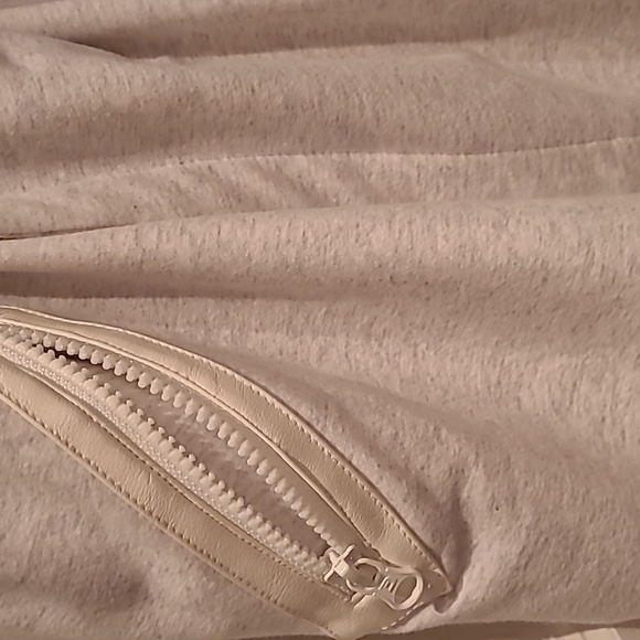 Blanc Noir sweatshirt jacket with satin hood - Picture 3 of 8